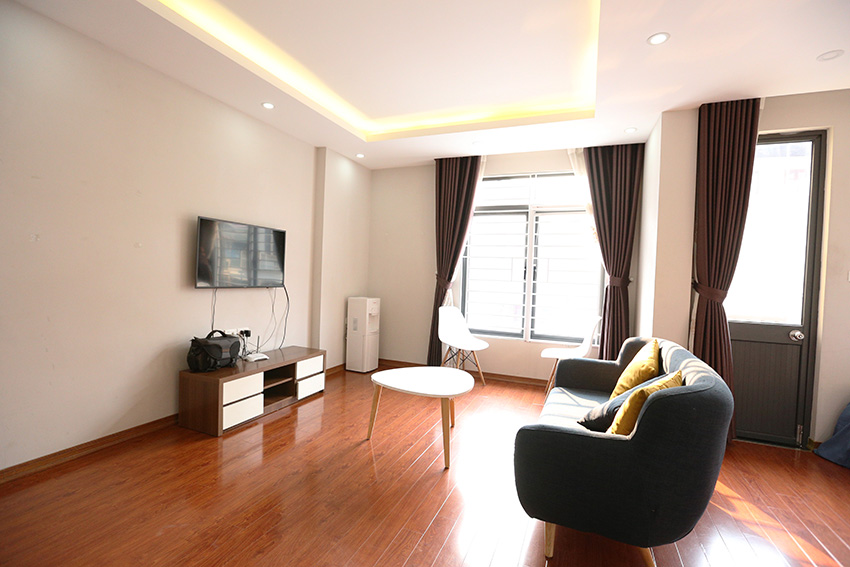 Nice service studio apartment Ba Dinh district