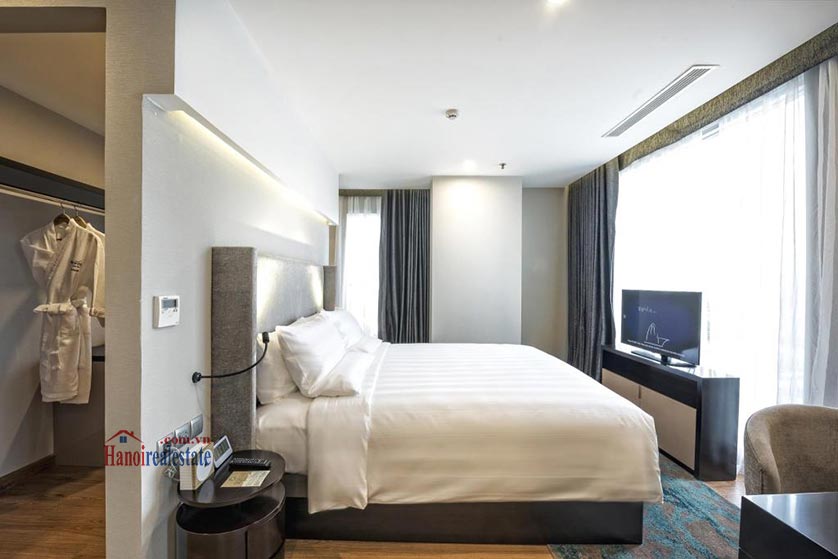 Novotel Suites Hanoi: Impressive 02BRs serviced apartment with spacious balcony 4