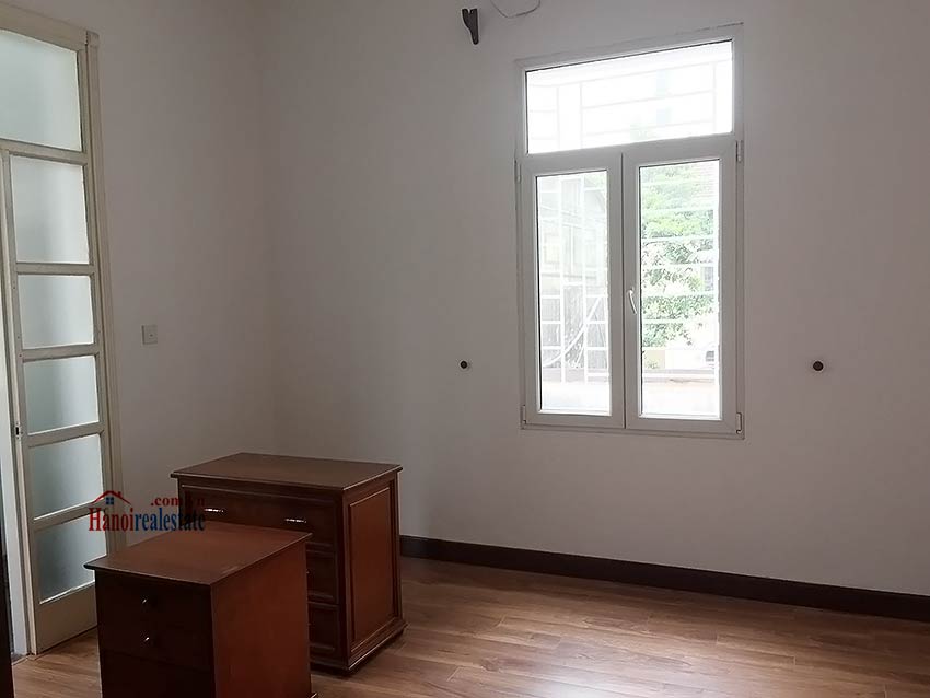 Partly furnished house for rent in Hai Ba Trung, 03BRs and big terrace 13