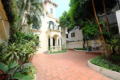 Peaceful swimming pool garden 04BRs villa on To Ngoc Van