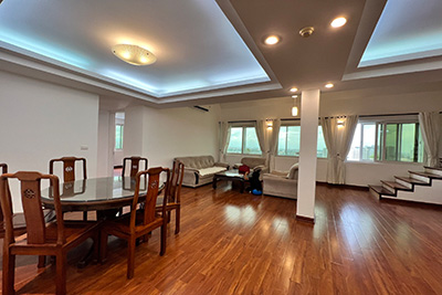 Cho thuê Penthouse E4 Ciputra 4 phòng ngủ