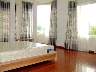 Căn hộ cho thuê tại Trúc Bạch , 2 phòng ngủ view hồ