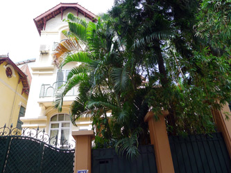 Rental Nice free standing house in To Ngoc Van with private Yard