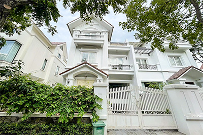 Biệt thự song lập view sông cho thuê tại Vinhomes Riverside, Có tầng hầm