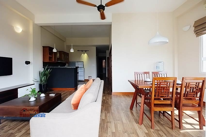 Serviced 2 bedroom apartment to let in Hoan Kiem with balcony 4