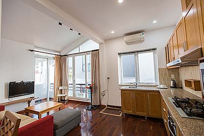 Cho thuê căn hộ dịch vụ cao cấp tại Quảng Bá, Tây Hồ , 1 ngủ, đủ nội thất
