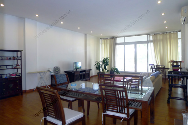 Spacious 2 bedroom apartment overlooking Truc Bach and West Lake 2