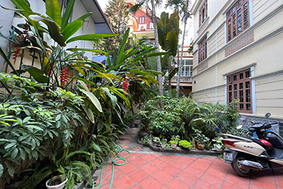  Spacious 2-Bedroom House with Garden and Balcony in Tranquil Tay Ho Neighborhood for rent