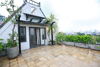 Spacious and Peaceful 3 floor Penthouse Duplex on Dang Thai Mai street