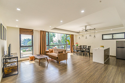 Cho thuê căn hộ 02 phòng ngủ, diện tích 100m2 tại đường Đặng Thai Mai, Quận Tây Hồ