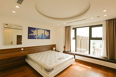 Super large D’. Le Roi Soleil apartment with 02 beds and 02 baths