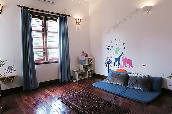 Tay Ho Villa for rent with outdoor Pool, courtyard, open surrounding, hard wood floor 22