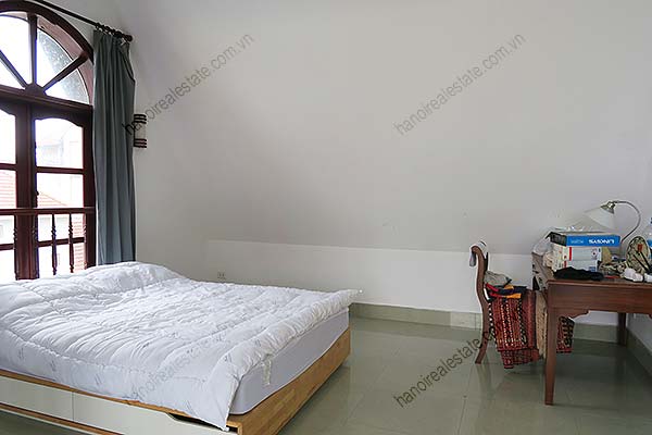 Tay Ho Villa for rent with outdoor Pool, courtyard, open surrounding, hard wood floor 33