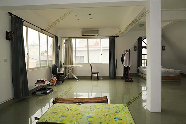 Tay Ho Villa for rent with outdoor Pool, courtyard, open surrounding, hard wood floor 36