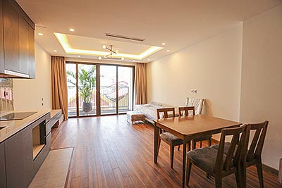 Lovely 01BR apartment on Tu Hoa St, steps to the rooftop swimming pool