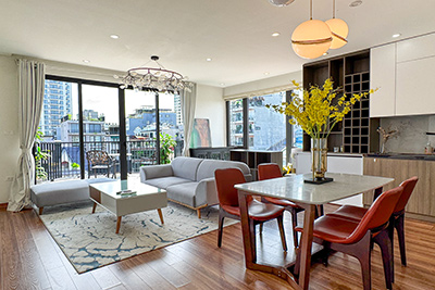 Top floor 02BRs apartment on Tay Ho Road, huge terrace.