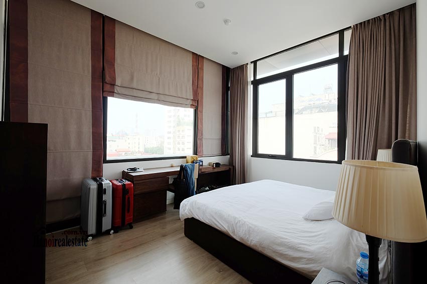 Top floor 2-bedoom Apartment with open view in Hoan Kiem 11