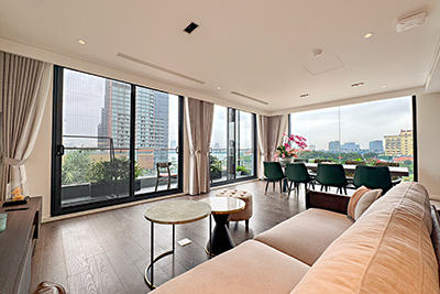 Topfloor 3 Bedroom Apartment for Rent in Tay Ho With Westlake View