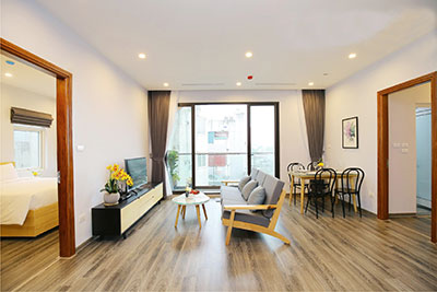 Unique, elegant 02 bedroom apartment in Hoang Hoa Tham street