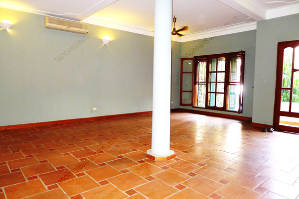 Villa in To Ngoc Van with pool, spacious living room and terrace 9