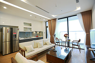 Vinhomes Metropolis: Lovely 03BRs apartment with Ngoc Khanh lake view at M1
