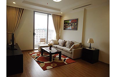Vinhomes Nguyen Chi Thanh: Fully furnished 02BRs apartment, balcony with city view