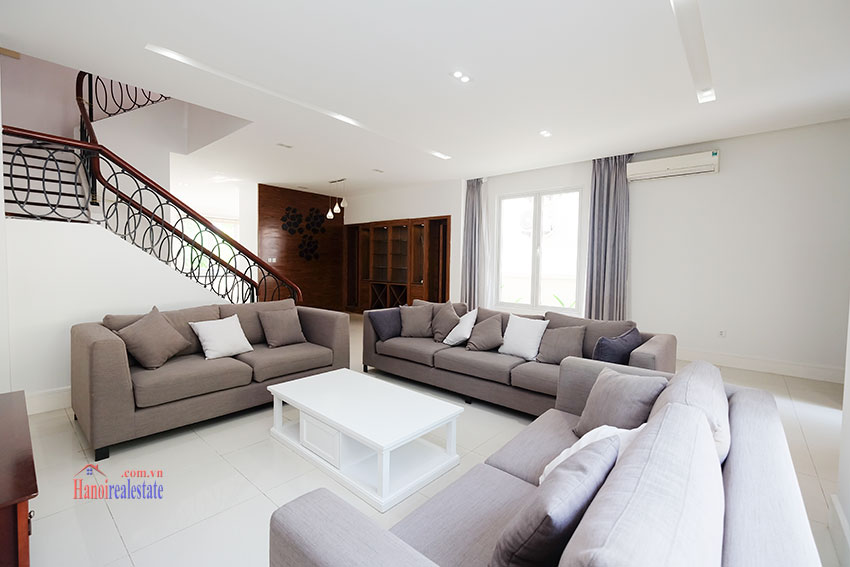 Vinhomes Riverside: Fully furnished modern 04BRs house on Hoa Sua 10, river access 21