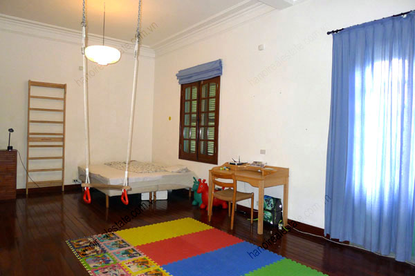 Well Maintained villa with Yard and spacious living room in Tay Ho Hanoi 14