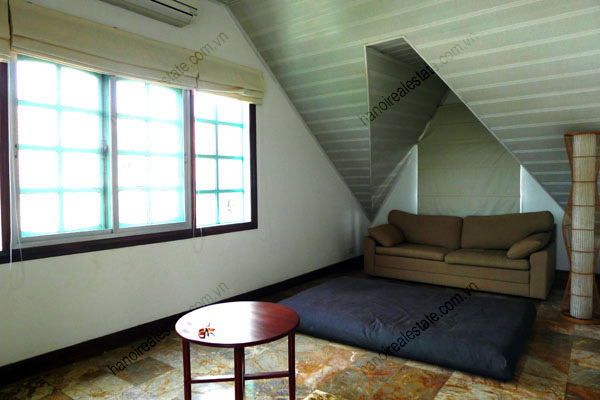 Well Maintained villa with Yard and spacious living room in Tay Ho Hanoi 13