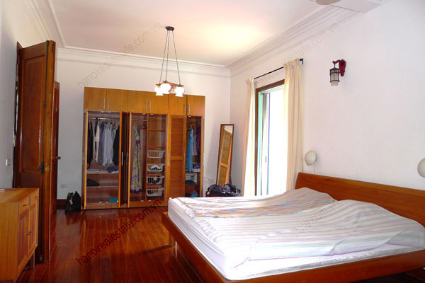 Well Maintained villa with Yard and spacious living room in Tay Ho Hanoi 7