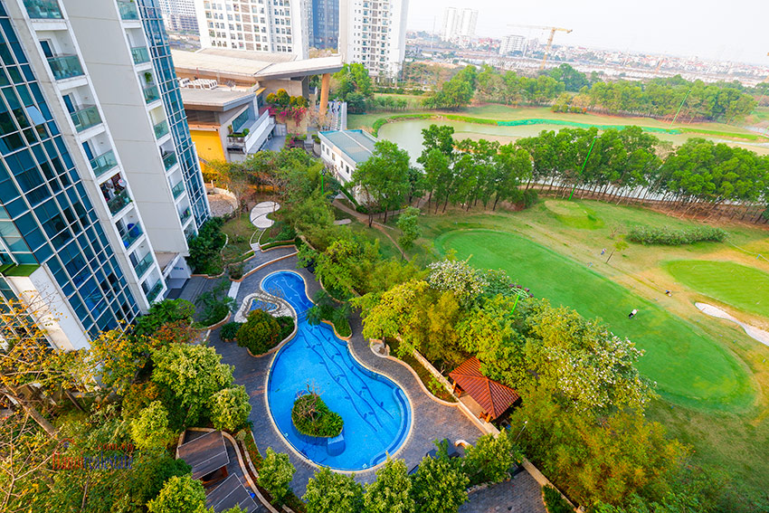 Western Classical 2-bedrooms apartment with Golf course view at L1 27
