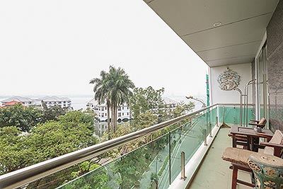 Westlake view 02 bedroom apartment on Tu Hoa Street with large space