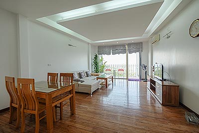 Cho thuê căn hộ view Hồ Tây, 1 phòng ngủ, đầy đủ nội thất tại phố Vũ Miên,Tây Hồ, Hà Nội
