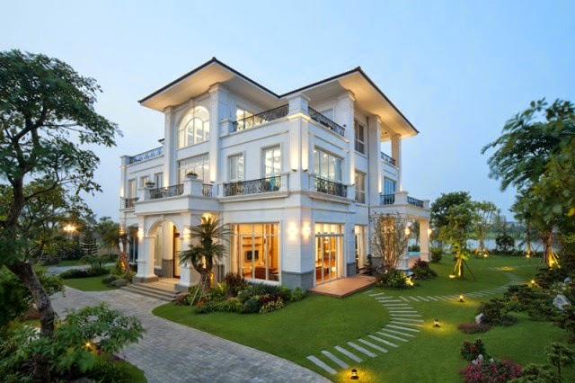 Luxury detached villa with garden in Vinhomes Riverside Hanoi